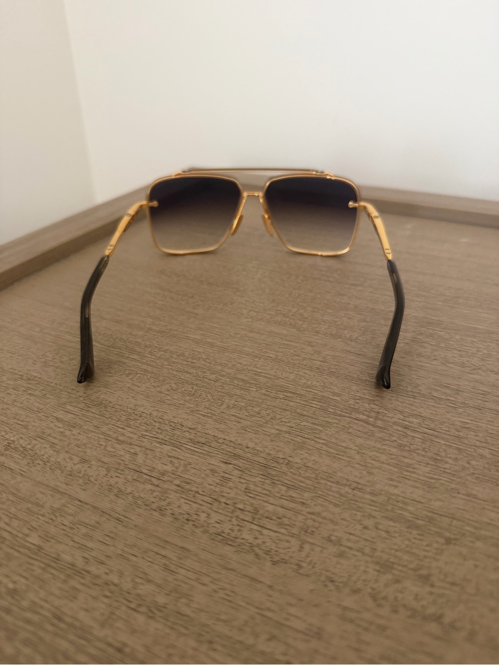 Gold Frame Brown Gradient Aviator Sunglasses - Picture 3 of 8